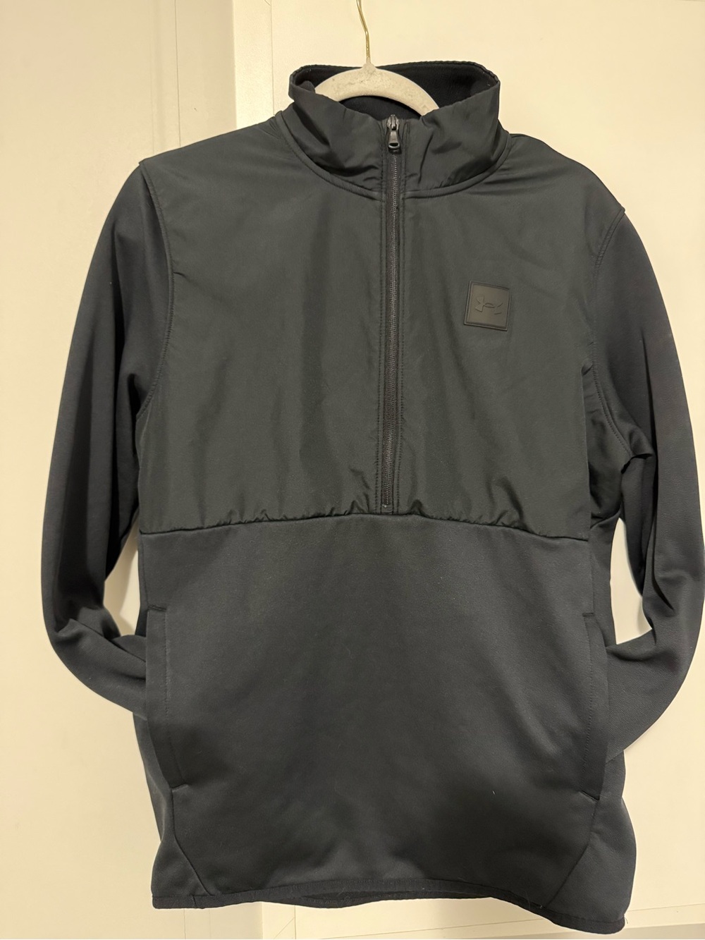 222. $110 Under Armour Storm Black Half-Zip Performance Pullover Gym Activewear